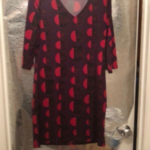 ⬇️final price drop⬇️ Rose print shift dress